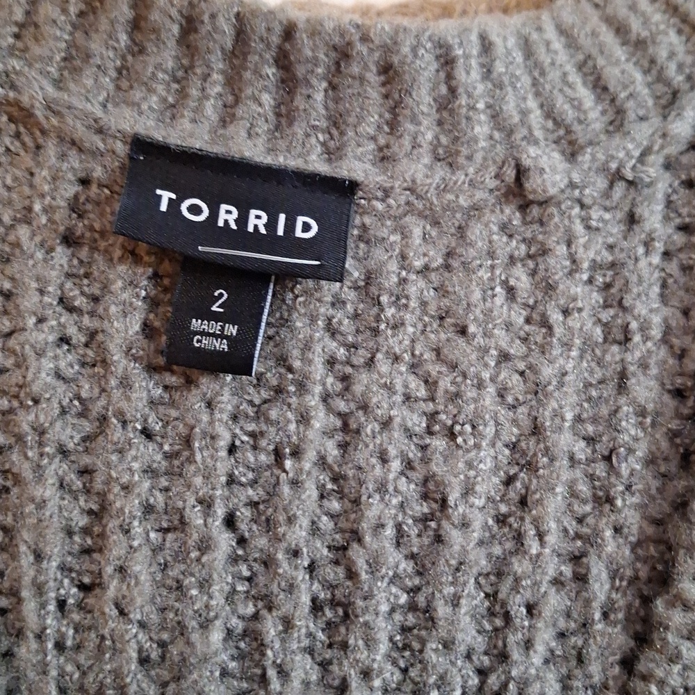 Torrid women's size 2 sweater - Picture 5 of 8